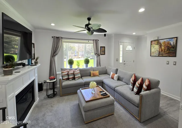 Photo 2 of Single family home for sale at 331 Mohansic Ln, Tobyhanna, PA 18466 | MLS# PM-144604 | Listing updated on 2026-09-12