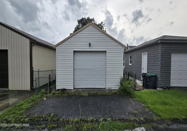 Photo 18 of Townhouse for sale at 127 S Broad Mountain Ave, Frackville, PA 17931 | MLS# PM-144648 | Listing updated on 2026-09-24