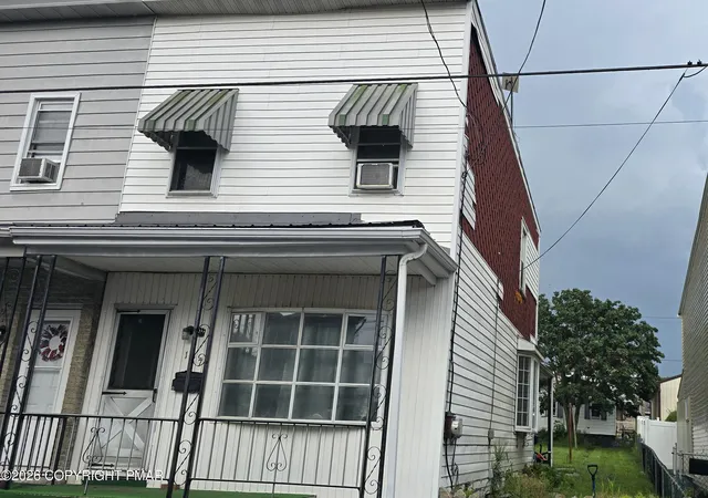 Photo 2 of Townhouse for sale at 127 S Broad Mountain Ave, Frackville, PA 17931 | MLS# PM-144648 | Listing updated on 2026-09-24