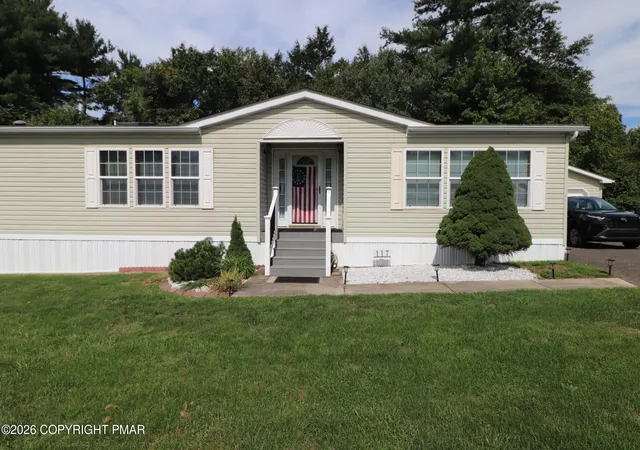 Photo 2 of Manufactured home for sale at 117 Ashley Ln, Lehighton, PA 18235 | MLS# PM-144661 | Listing updated on 2026-09-11