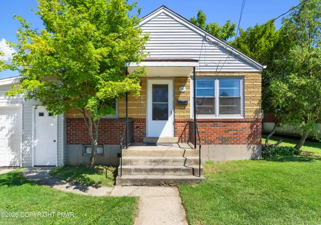Photo 4 of Single family home for sale at 1740 Bayard St, Bethlehem, PA 18017 | MLS# PM-144623 | Listing updated on 2026-09-13