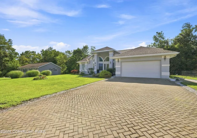 Photo 3 of Single family home for sale at 304 6th Street, Forest City, PA 18421 | MLS# PM-144596 | Listing updated on 2026-10-04