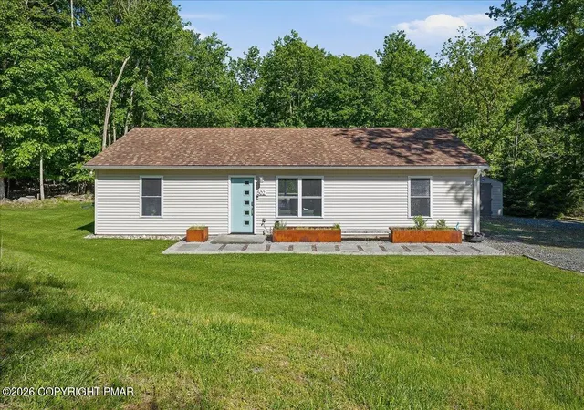 Photo 2 of Sale Pending at 502 San Marco Ct, Henryville, PA 18332 | MLS# PM-144593 | Listing updated on 2026-09-18