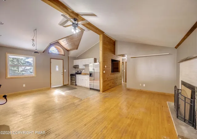 Photo 4 of Single family home for sale at 5262 Holiday Dr, Pocono Summit, PA 18346 | MLS# PM-144621 | Listing updated on 2026-09-10