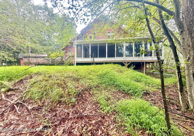 Photo 3 of Single family home for sale at 108 Tulip Trl #423, Tobyhanna, PA 18466 | MLS# PM-144607 | Listing updated on 2026-09-10