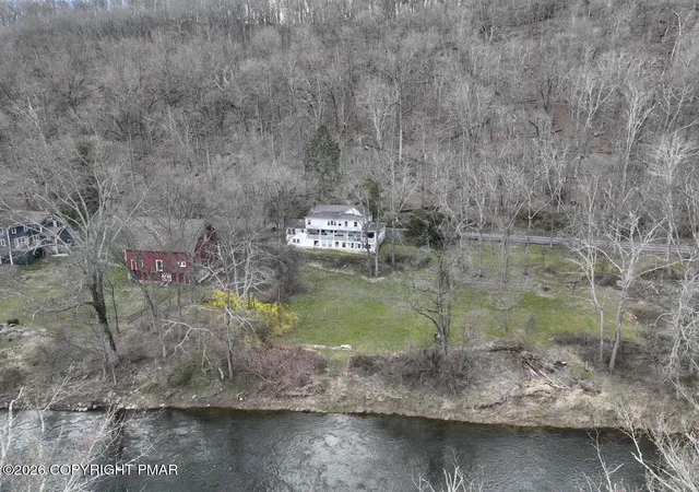 Photo 3 of Single family home for sale at 694 River Rd, Shawnee On Delaware, PA 18356 | MLS# PM-144634 | Listing updated on 2026-09-11