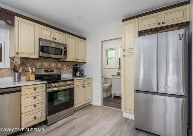 Photo 4 of Single family home for sale at 164 Iroquois Trl, Long Pond, PA 18334 | MLS# PM-144711 | Listing updated on 2026-10-08