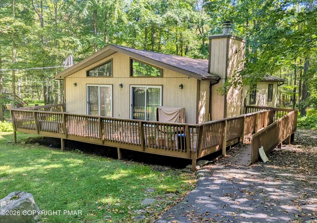 Photo 2 of Single family home for sale at 41 Livingston Ln, Gouldsboro, PA 18424 | MLS# PM-144688 | Listing updated on 2026-09-28