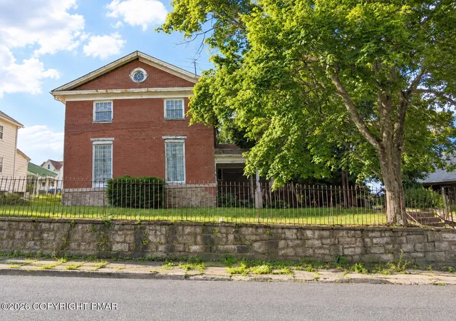 Photo 1 of Single family home for sale at 921 Walnut St, Freeland, PA 18224 | MLS# PM-144653 | Listing updated on 2026-09-11