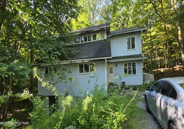 Photo 1 of Single family home for sale at 442 Somerset Dr, East Stroudsburg, PA 18301 | MLS# PM-144771 | Listing updated on 2026-10-08