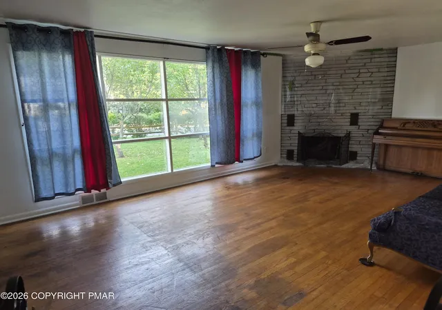Photo 3 of Single family home for sale at 335 E Brown St, East Stroudsburg, PA 18301 | MLS# PM-144686 | Listing updated on 2026-10-14