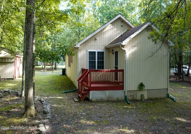 Photo 3 of Sale Pending at 3436 Skycloud Dr, East Stroudsburg, PA 18302 | MLS# PM-144760 | Listing updated on 2026-10-08