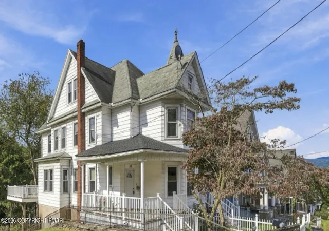 Photo 1 of Single family home for sale at 141 Broad St, Pittston, PA 18640 | MLS# PM-144662 | Listing updated on 2026-09-11