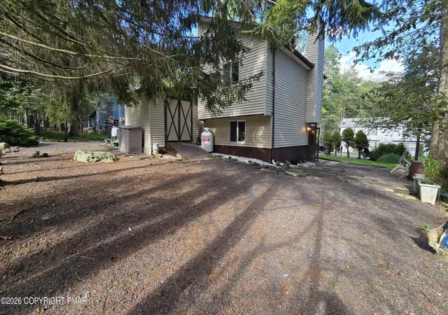 Photo 3 of Single family home for sale at 7531 Crestview Dr, Tobyhanna, PA 18466 | MLS# PM-144704 | Listing updated on 2026-10-03