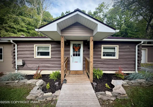 Photo 2 of Single family home for sale at 489 Wooddale Rd, East Stroudsburg, PA 18302 | MLS# PM-144897 | Listing updated on 2026-10-20