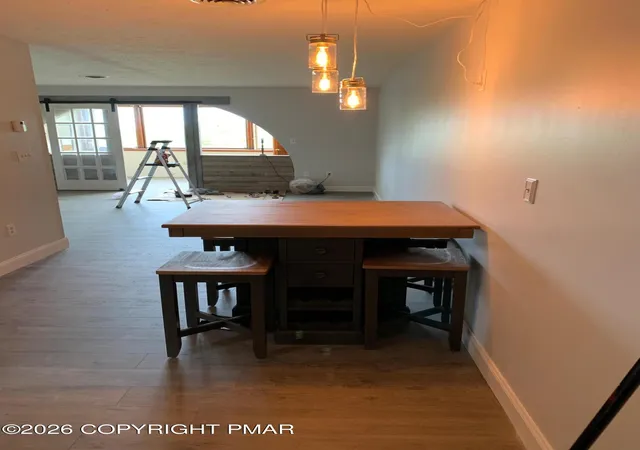 Listing Photo 5 - Condo for sale in building located at 139 Foxfire Dr, Mount Pocono, PA 18344 - Unit #APT 301