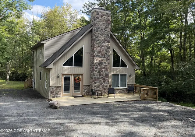 Photo 1 of Single family home for sale at 230 Delaware Dr, Jim Thorpe, PA 18229 | MLS# PM-144769 | Listing updated on 2026-10-07