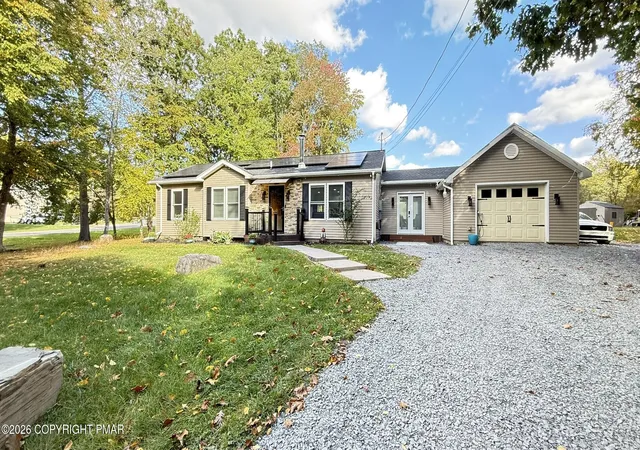 Photo 1 of Single family home for sale at 103 Dunchurch Dr, Bushkill, PA 18324 | MLS# PM-145387 | Listing updated on 2026-10-09