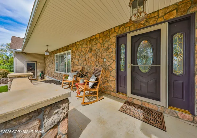 Photo 3 of Sale Pending at 295 Crown View Dr, Easton, PA 18040 | MLS# PM-144768 | Listing updated on 2026-10-02