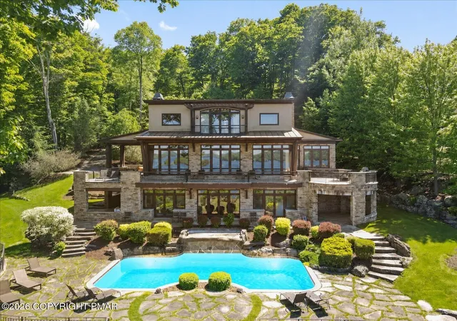 Photo 1 of Mansion for sale at 165 Pennwood Dr, Greentown, PA 18426 | MLS# PM-144772 | Listing updated on 2026-09-21