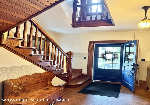 Photo 2 of Single family home for sale at 526 Scott St, Stroudsburg, PA 18360 | MLS# PM-144801 | Listing updated on 2026-10-16