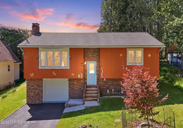Photo 2 of Single family home for sale at 8466 Bumble Bee Way, Tobyhanna, PA 18466 | MLS# PM-144871 | Listing updated on 2026-10-21