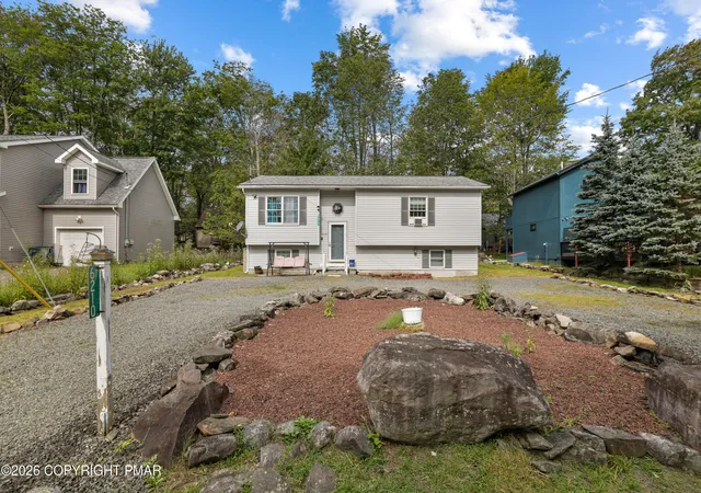 Photo 2 of Single family home for sale at 6210 Park Pl, Tobyhanna, PA 18466 | MLS# PM-144821 | Listing updated on 2026-09-18