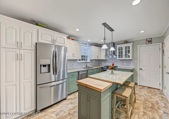 Photo 3 of Sale Pending at 201 Pasquin Dr, East Stroudsburg, PA 18301 | MLS# PM-144891 | Listing updated on 2026-10-21