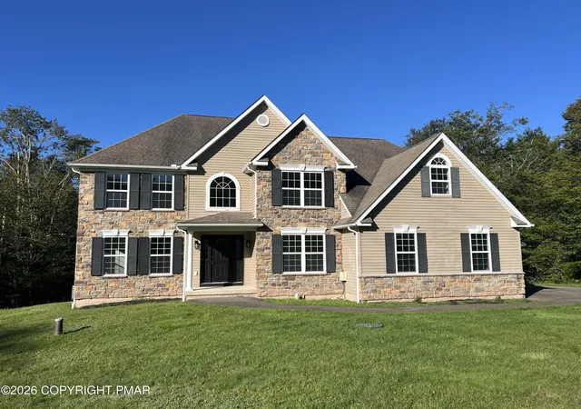 Photo 1 of Single family home for sale at 129 Doria Dr, Blakeslee, PA 18610 | MLS# PM-144969 | Listing updated on 2026-10-11