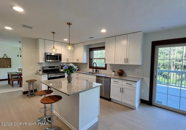 Photo 3 of Single family home for sale at 129 Doria Dr, Blakeslee, PA 18610 | MLS# PM-144969 | Listing updated on 2026-10-11