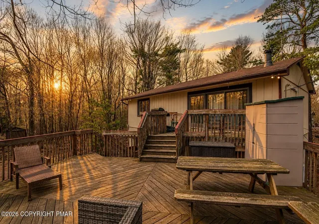 Photo 1 of Single family home for sale at 70 Pineknoll Dr, Lake Harmony, PA 18624 | MLS# PM-144806 | Listing updated on 2026-10-14