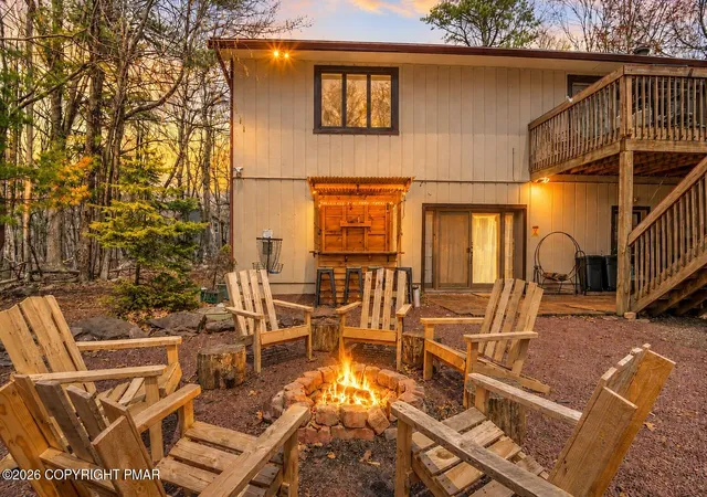 Photo 3 of Single family home for sale at 70 Pineknoll Dr, Lake Harmony, PA 18624 | MLS# PM-144806 | Listing updated on 2026-10-14
