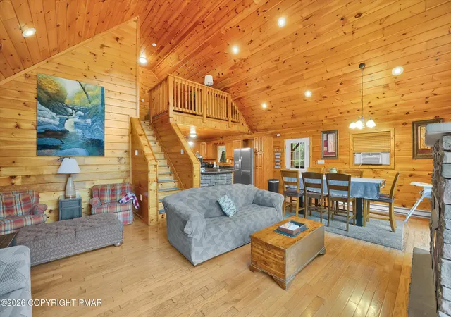 Photo 2 of Single family home for sale at 275 Hillary Dr W, Freeland, PA 18224 | MLS# PM-145259 | Listing updated on 2026-10-06