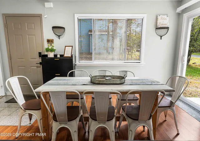 Photo 3 of Single family home for sale at 1053 Country Pl Dr, Tobyhanna, PA 18466 | MLS# PM-145073 | Listing updated on 2026-09-25
