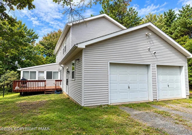 Photo 2 of Single family home for sale at 106 Gap View Dr, Long Pond, PA 18334 | MLS# PM-145201 | Listing updated on 2026-10-03