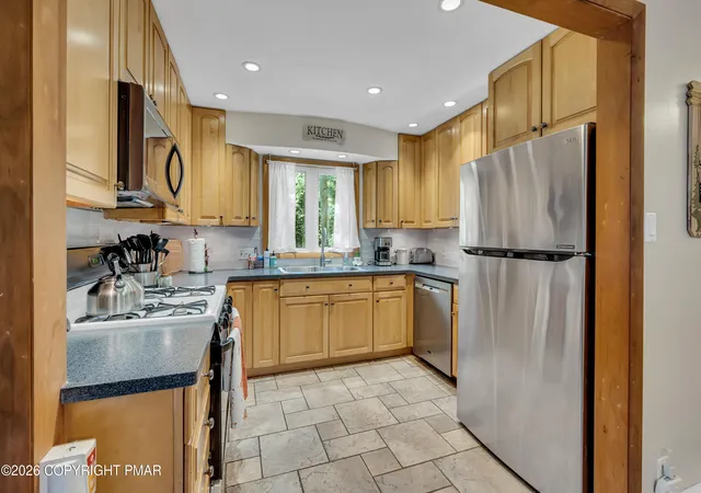 Photo 3 of Single family home for sale at 3371 Frontier Rd, East Stroudsburg, PA 18302 | MLS# PM-144945 | Listing updated on 2026-10-13