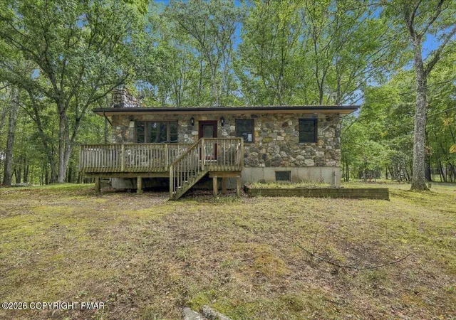 Photo 1 of Sale Pending at 184 Swallow Cir, Bushkill, PA 18324 | MLS# PM-145416 | Listing updated on 2026-10-13