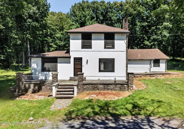 Photo 1 of Single family home for sale at 211 Sand Spring Rd, Cresco, PA 18326 | MLS# PM-144938 | Listing updated on 2026-09-21