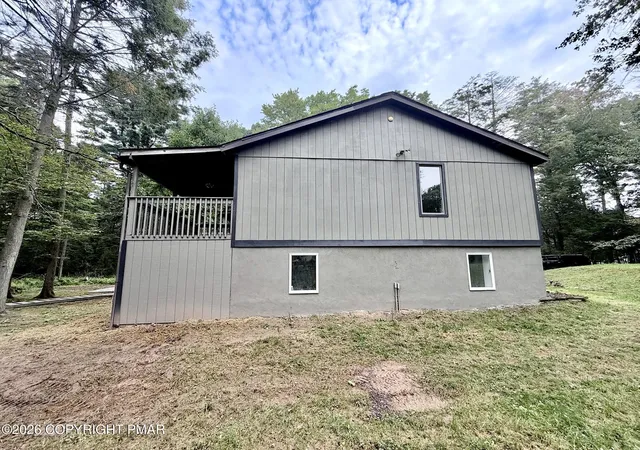 Photo 3 of Single family home for sale at 136 Pine Run, Pocono Lake, PA 18347 | MLS# PM-144988 | Listing updated on 2026-09-23