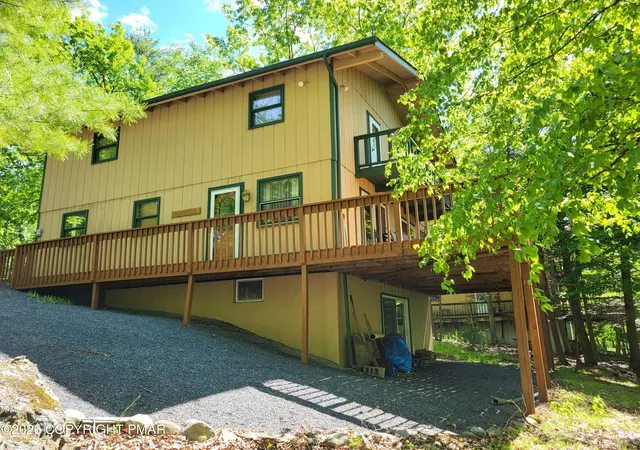 Photo 1 of Single family home for sale at 171 Clubhouse Dr, East Stroudsburg, PA 18302 | MLS# PM-145001 | Listing updated on 2026-09-23