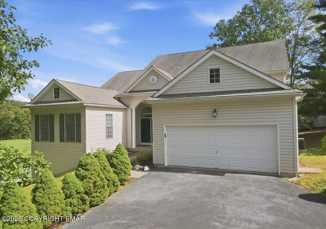 Photo 2 of Sale Pending at 507 Marco Way, East Stroudsburg, PA 18302 | MLS# PM-145065 | Listing updated on 2026-10-16