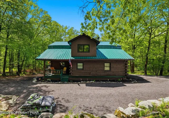 Photo 3 of Single family home for sale at 188 Twin Lakes Dr, Shohola, PA 18458 | MLS# PM-145014 | Listing updated on 2026-10-21