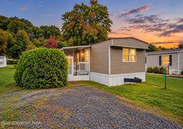Photo 3 of Manufactured home for sale at 338 Upper Pmhe Dr S, East Stroudsburg, PA 18302 | MLS# PM-145266 | Listing updated on 2026-10-16