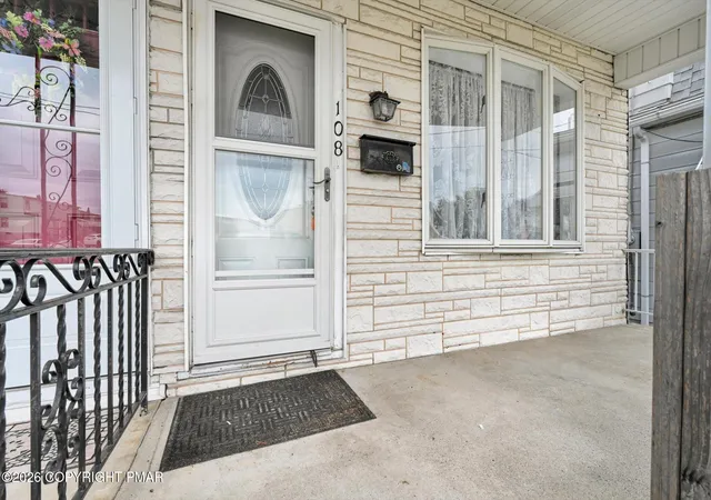 Photo 3 of Townhouse for sale at 108 S 4th Street, Frackville, PA 17931 | MLS# PM-145095 | Listing updated on 2026-10-12