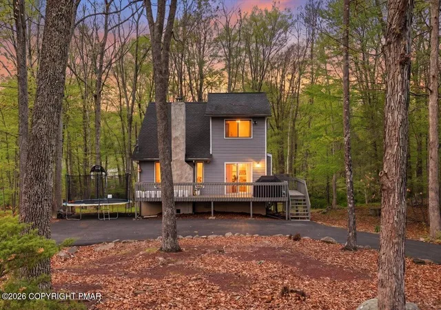 Photo 1 of Single family home for sale at 126 Dunchurch Dr, Bushkill, PA 18324 | MLS# PM-145481 | Listing updated on 2026-10-09