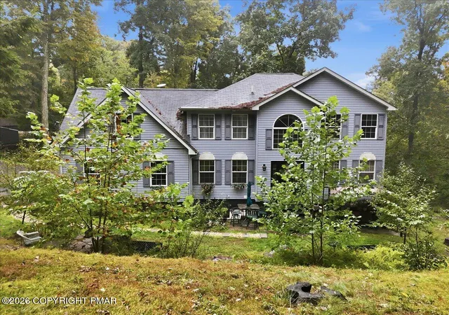 Photo 3 of Single family home for sale at 194 Sportsmen Dr, Cresco, PA 18326 | MLS# PM-145185 | Listing updated on 2026-09-30