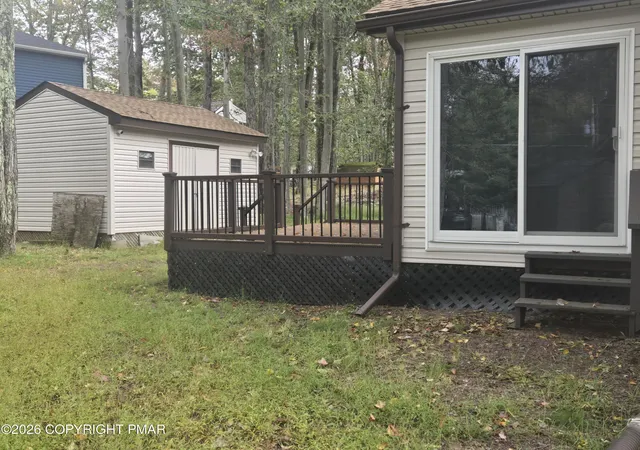 Photo 3 of Single family home for sale at 7151 Robinwood Dr, Tobyhanna, PA 18466 | MLS# PM-145162 | Listing updated on 2026-09-30