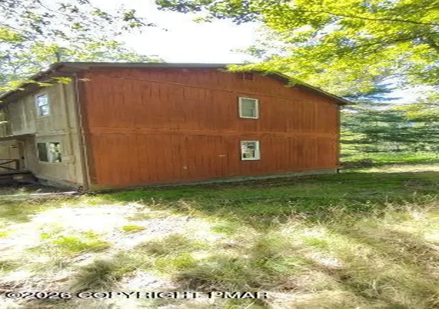 Photo 3 of Single family home for sale at 39 Magnolia Dr, Gouldsboro, PA 18424 | MLS# PM-145139 | Listing updated on 2026-09-29