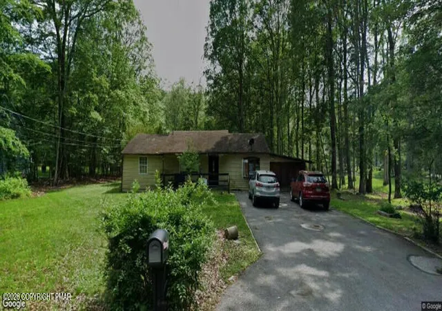 Photo 1 of Single family home for sale at 25 Beechwood Ln, East Stroudsburg, PA 18301 | MLS# PM-145156 | Listing updated on 2026-10-01