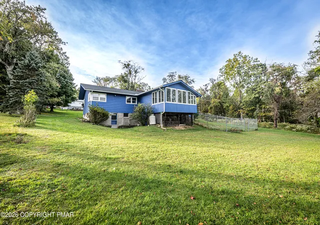 Photo 2 of Sale Pending at 2254 Chipperfield Dr, East Stroudsburg, PA 18301 | MLS# PM-145207 | Listing updated on 2026-10-06